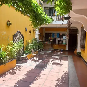 El Viajero Ll , Antigua Guatemala